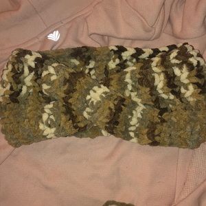 Hand Knitted headband By Me CapriCap$ -